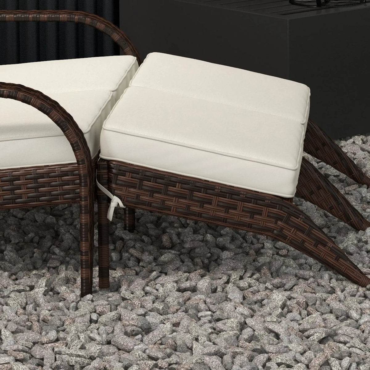 outdoor reading chair for two people