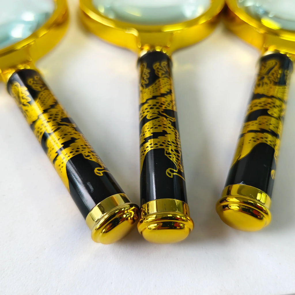 optical lens for detailed reading