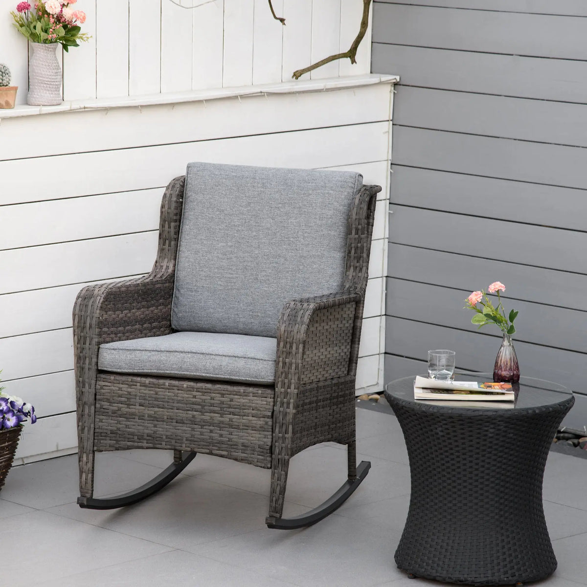 ideal chair for outdoor reading sessions