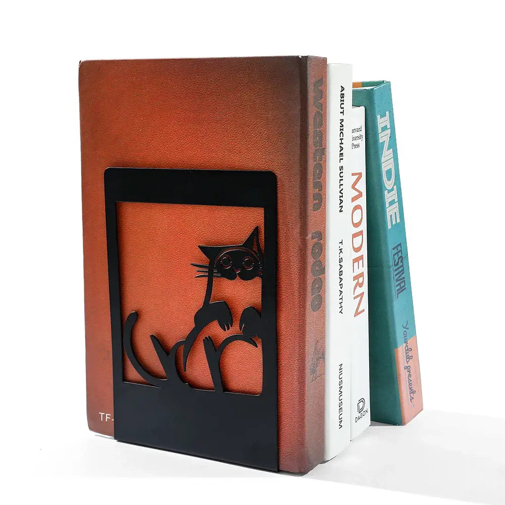 black cat decorative bookend