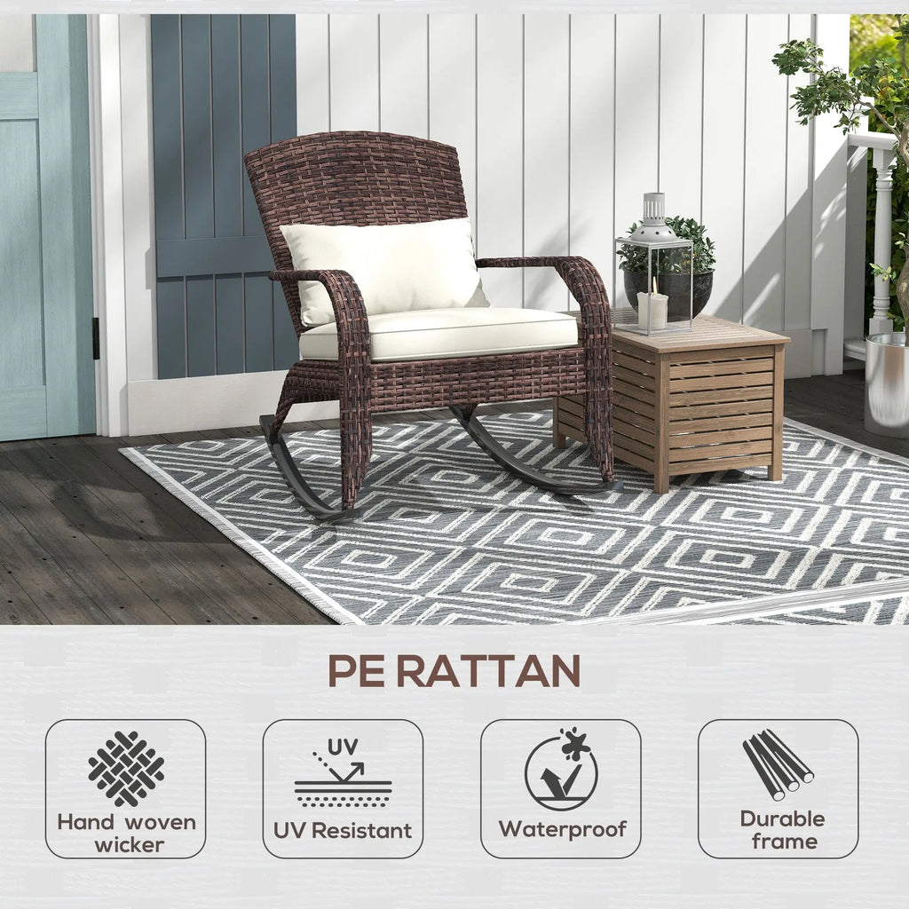 comfortable chair for outdoor reading