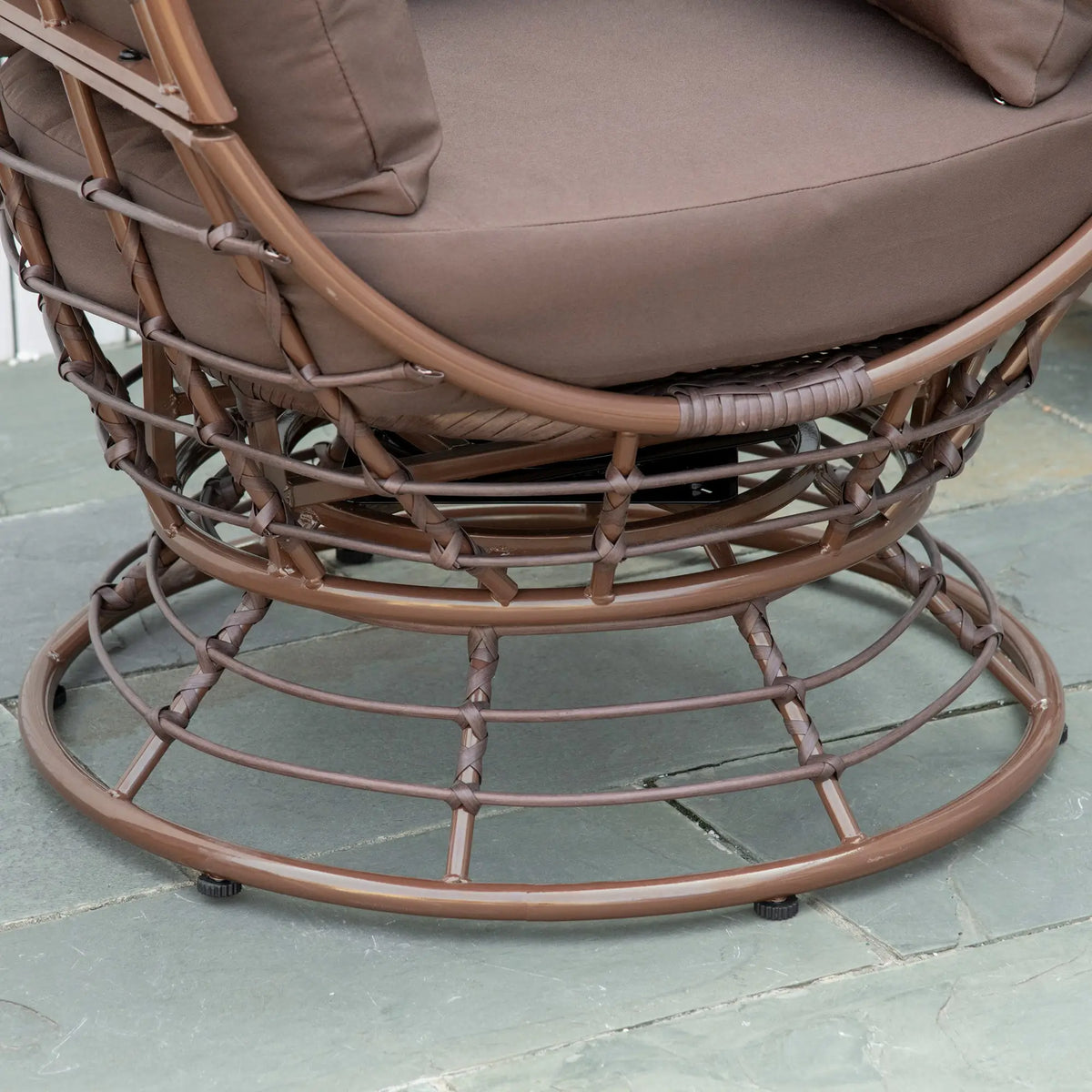 ergonomic garden reading chair