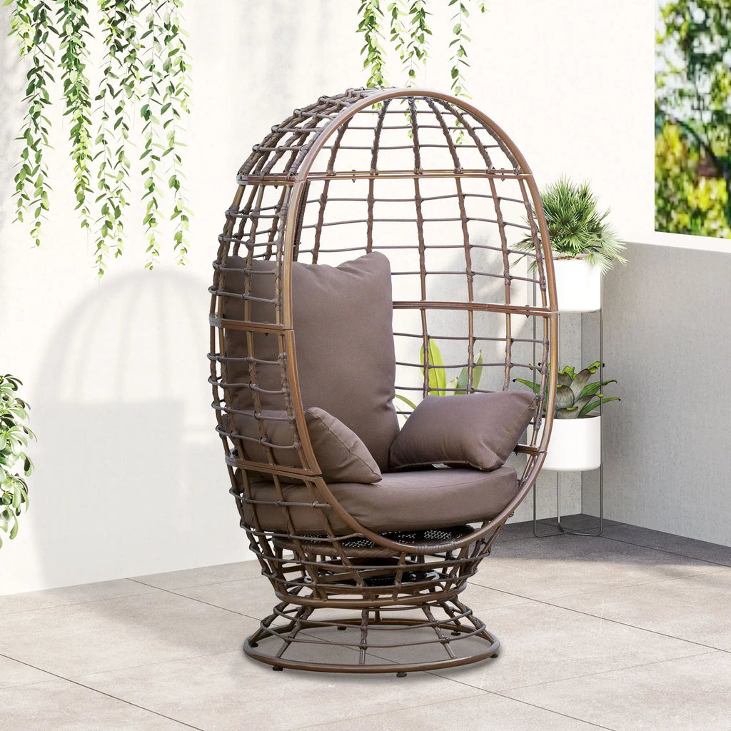 fashionable outdoor lounge chair