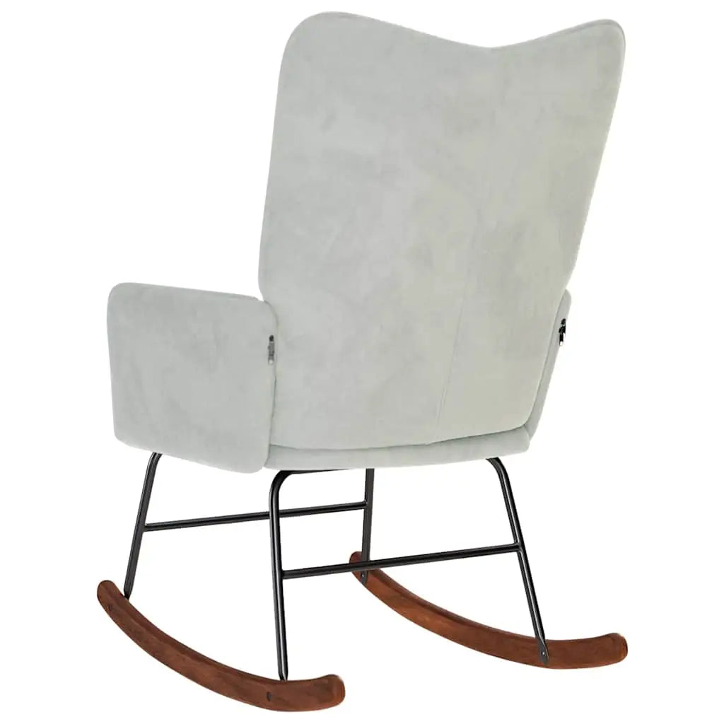chic accent chair made of velvet