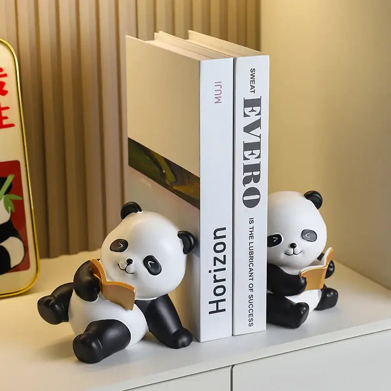 cute decorative bookend featuring adorable animals