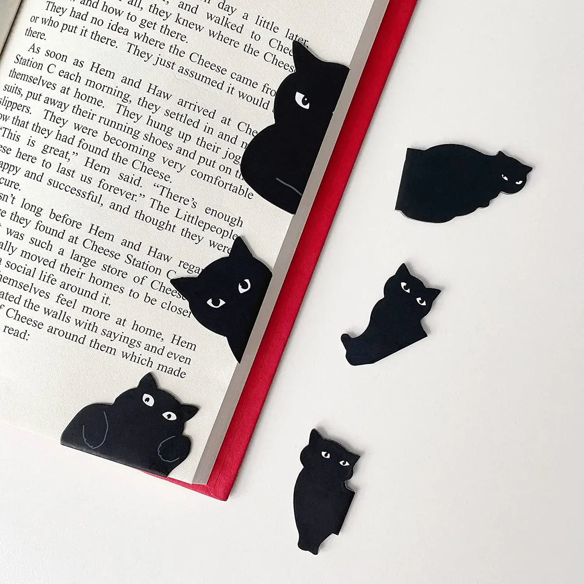 cute feline magnetic page marker