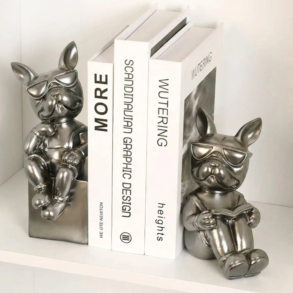 Decorative bookend set