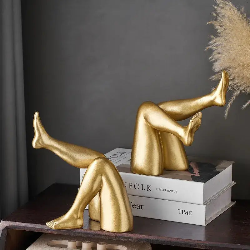 gold bookend for decorative shelves