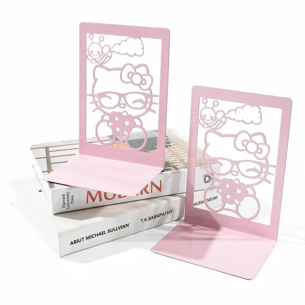 Hello kitty bookend