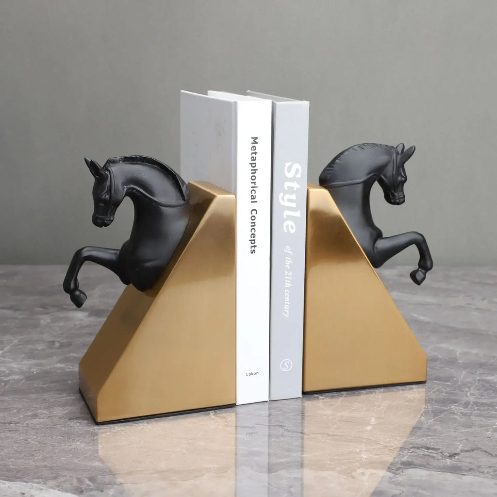 horse themed bookend for shelves