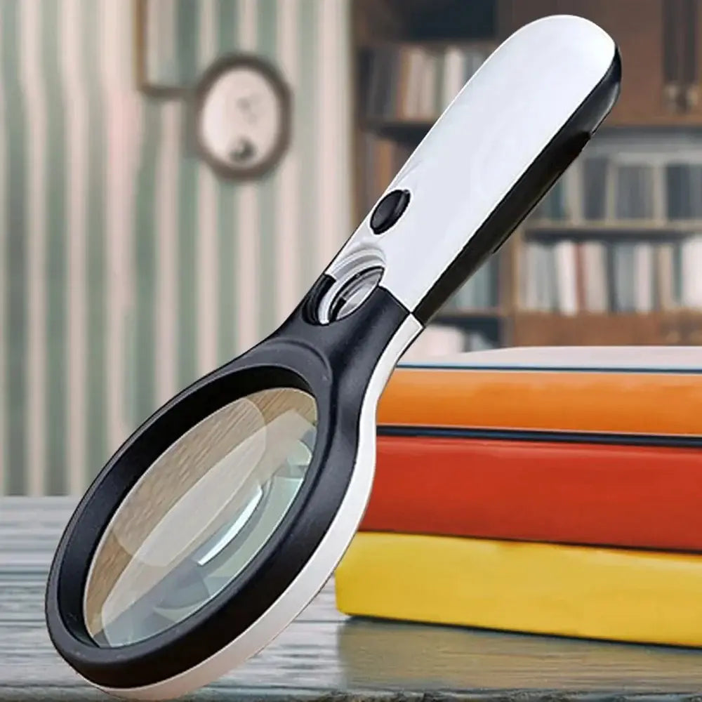 magnifying glass with light for reading