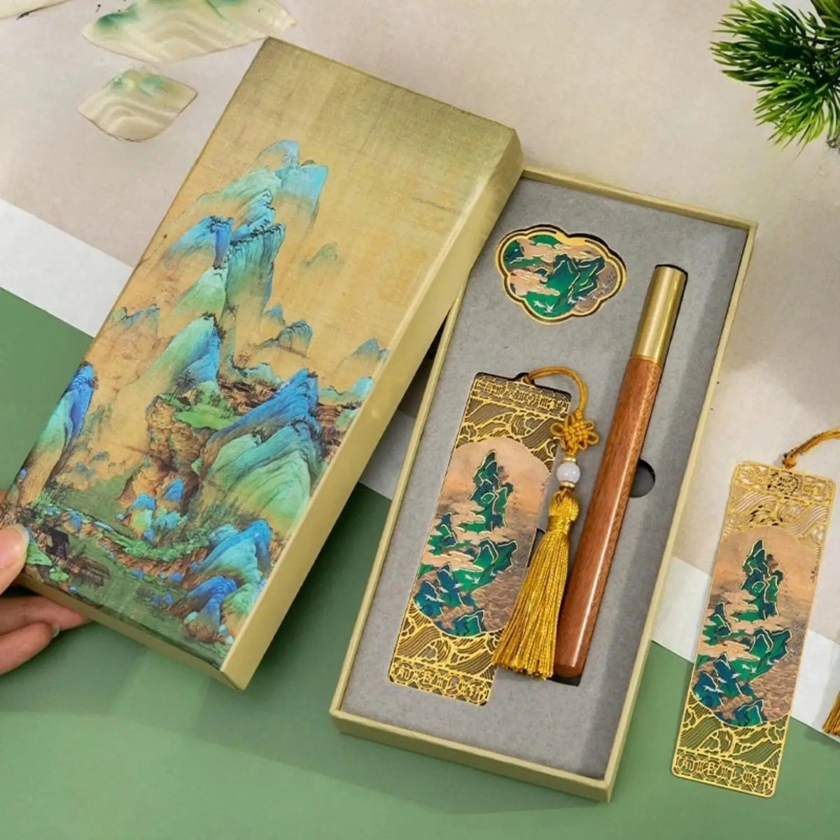 stylish metal bookmark set in a box